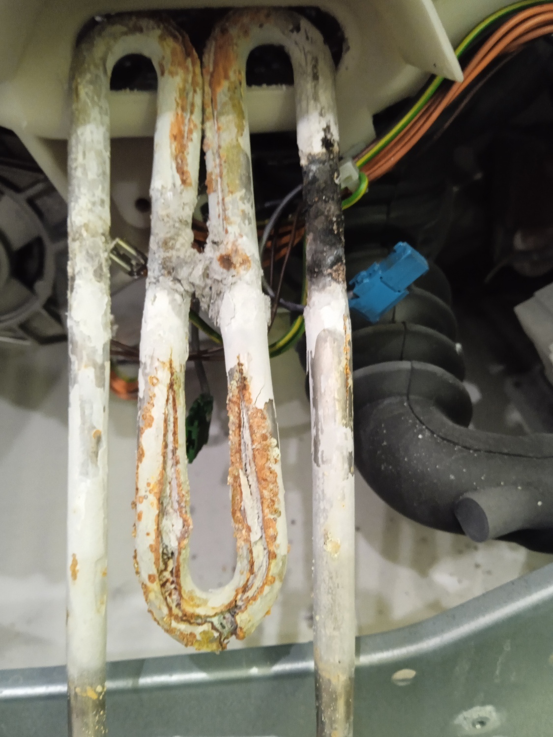 <span style="font-weight: bold;">Выбивает автомат</span>